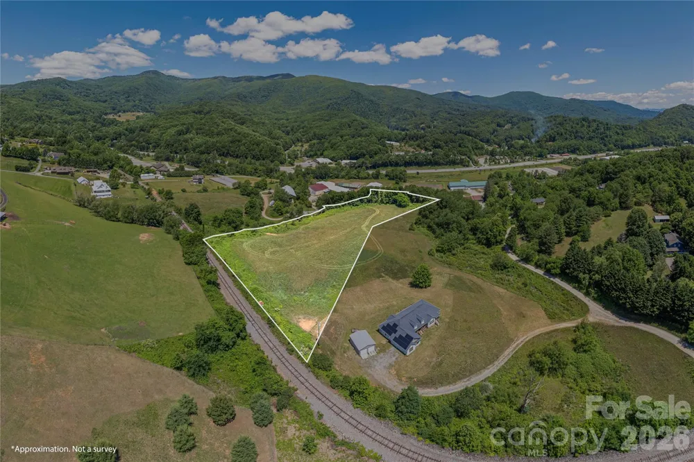 23 Providence Place Waynesville, NC 28786