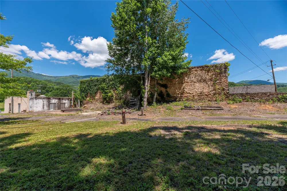 23 Providence Place Waynesville, NC 28786