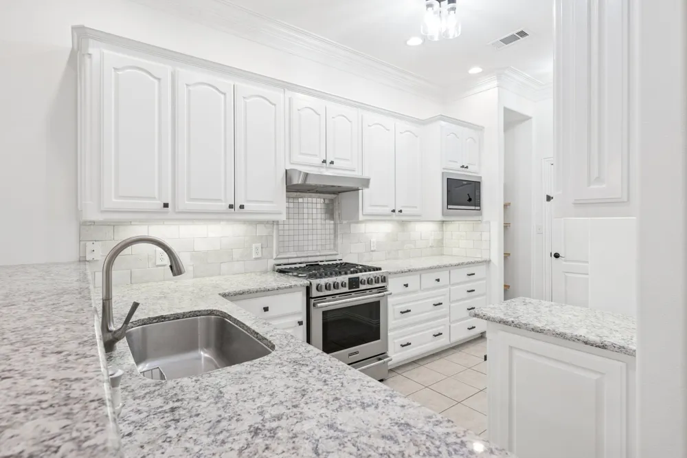 2190 Mcpherson Drive Grapevine, TX 76051