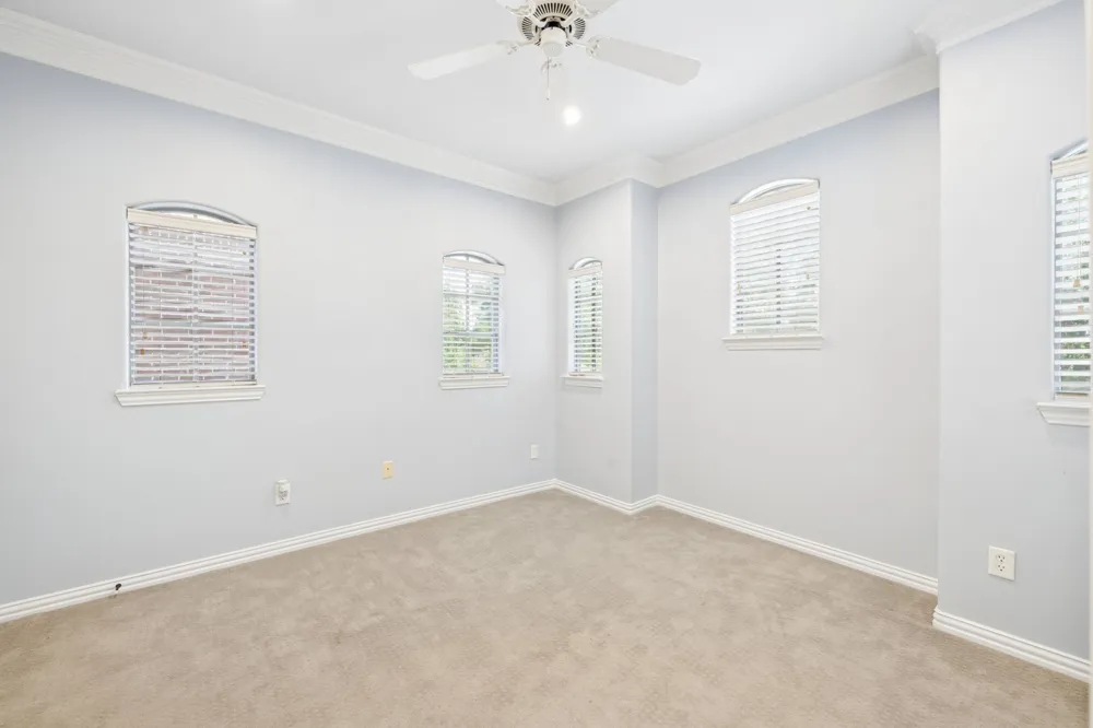 2190 Mcpherson Drive Grapevine, TX 76051