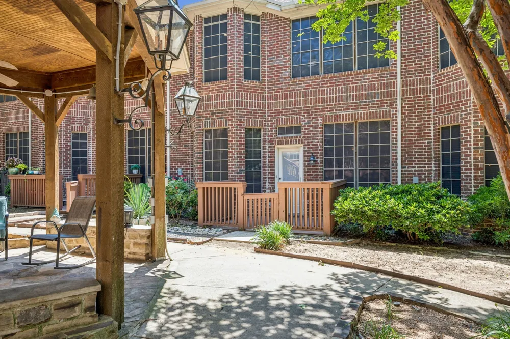 2190 Mcpherson Drive Grapevine, TX 76051