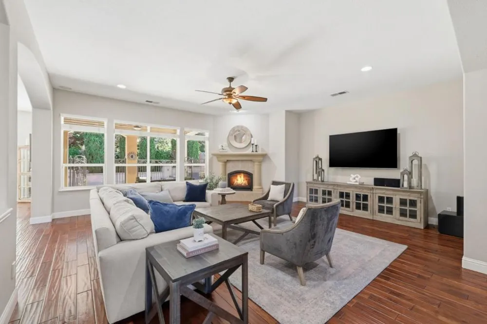 4262 Hensley Circle El Dorado Hills, CA 95762