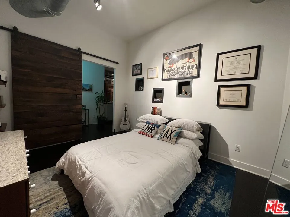 13320 Beach Avenue #102 Marina del Rey, CA 90292