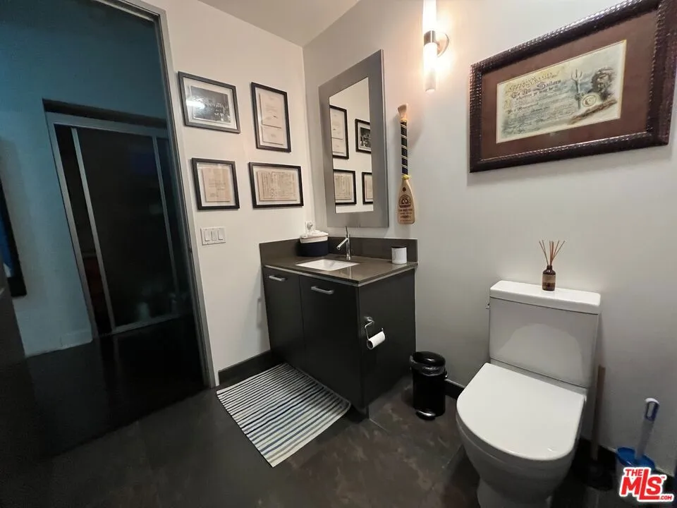 13320 Beach Avenue #102 Marina del Rey, CA 90292