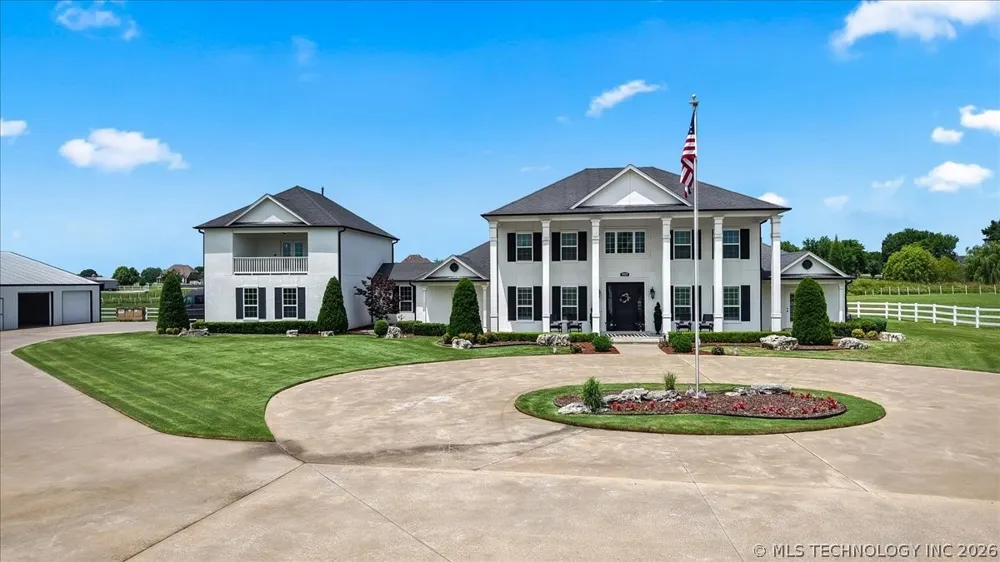 19220 Saddleback Drive Mounds, OK 74047