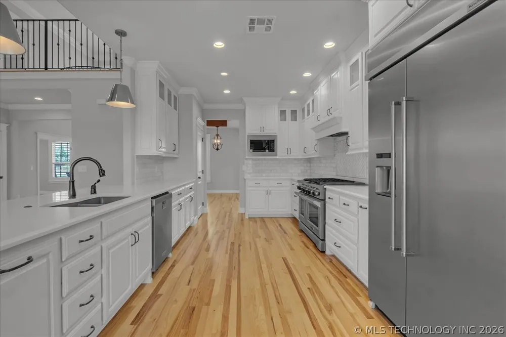 19220 Saddleback Drive Mounds, OK 74047
