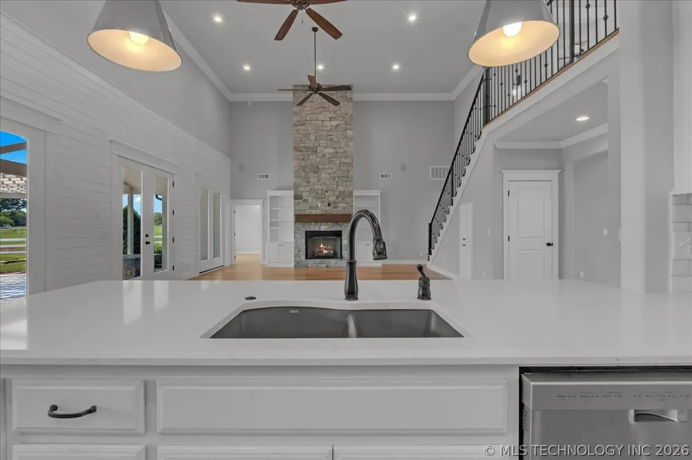 19220 Saddleback Drive Mounds, OK 74047