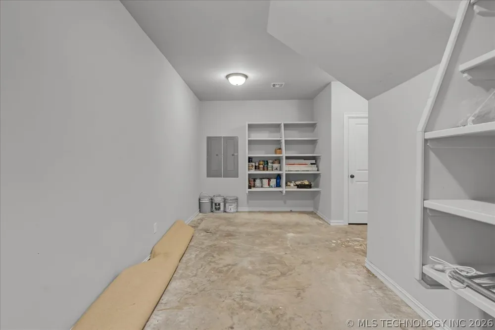 19220 Saddleback Drive Mounds, OK 74047