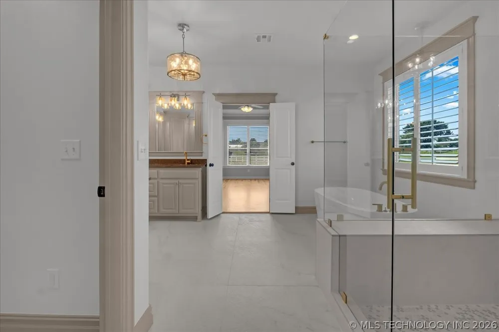 19220 Saddleback Drive Mounds, OK 74047