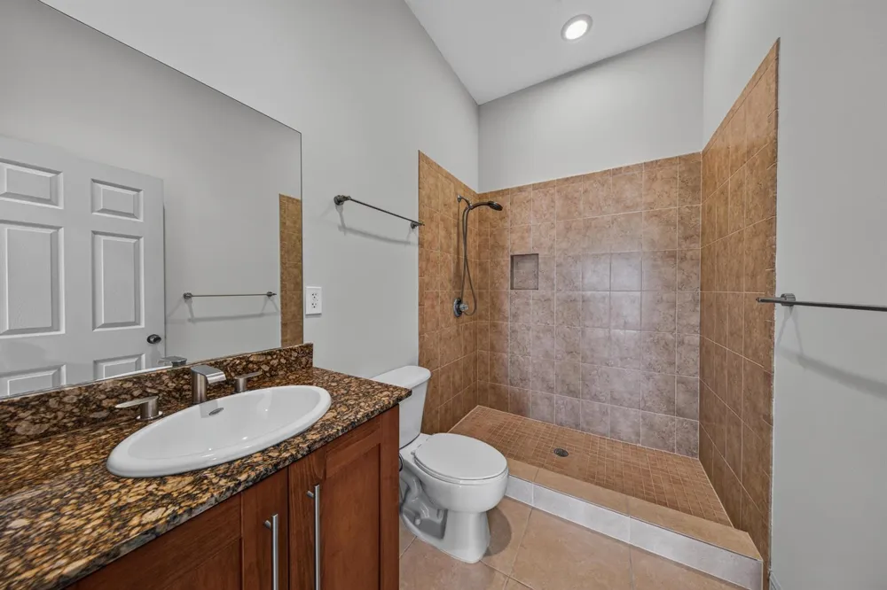 2700 NE 8th Avenue Wilton Manors, FL 33334