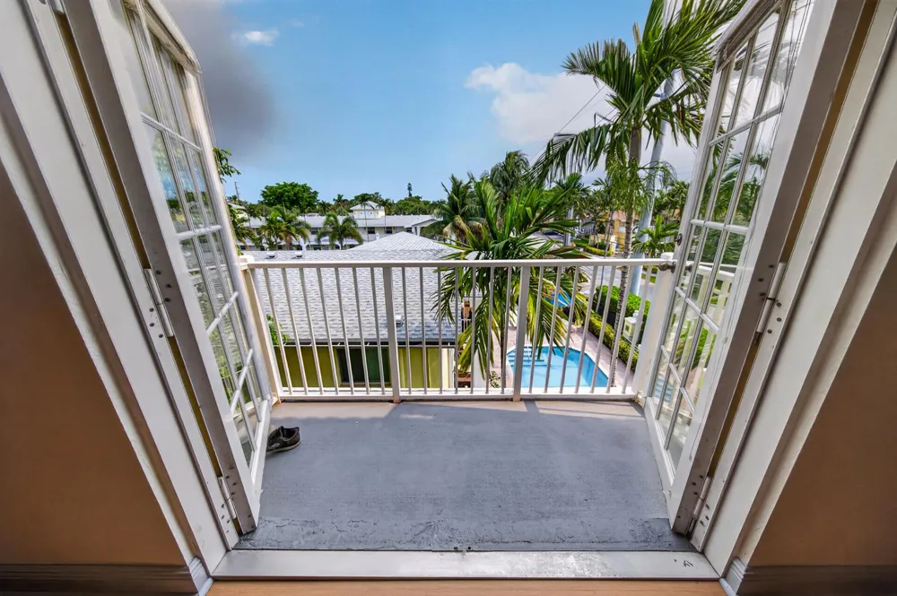 2700 NE 8th Avenue Wilton Manors, FL 33334