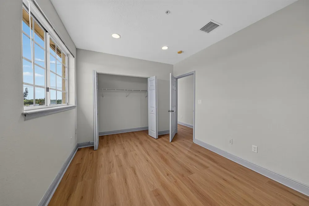 2700 NE 8th Avenue Wilton Manors, FL 33334