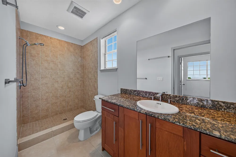 2700 NE 8th Avenue Wilton Manors, FL 33334