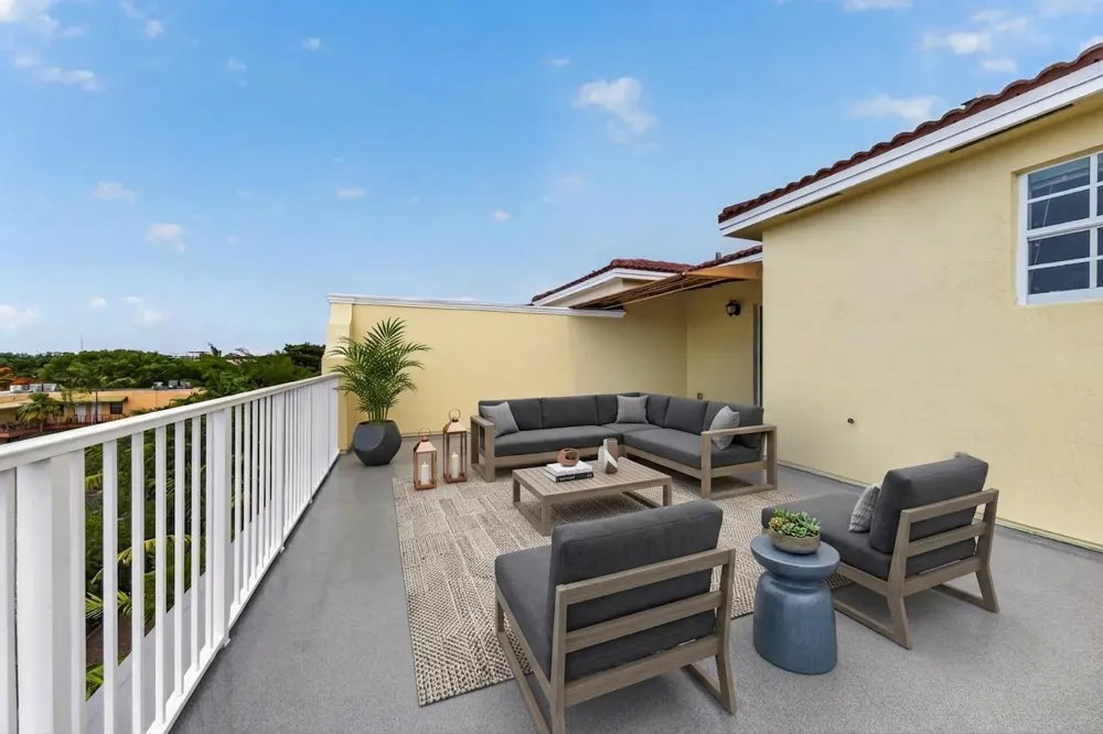 2700 NE 8th Avenue Wilton Manors, FL 33334