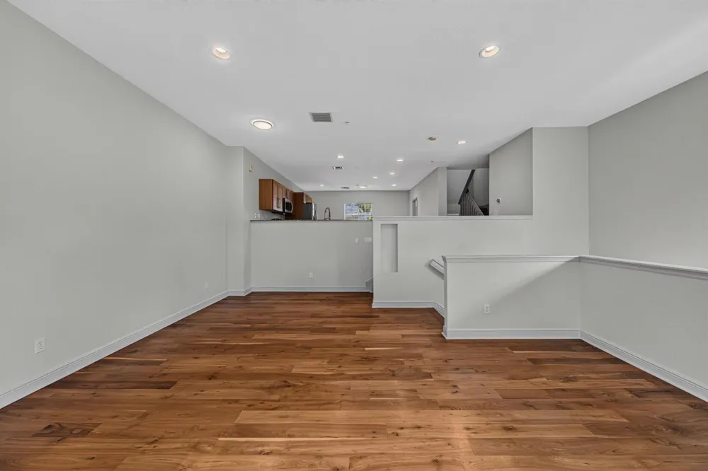 2700 NE 8th Avenue Wilton Manors, FL 33334