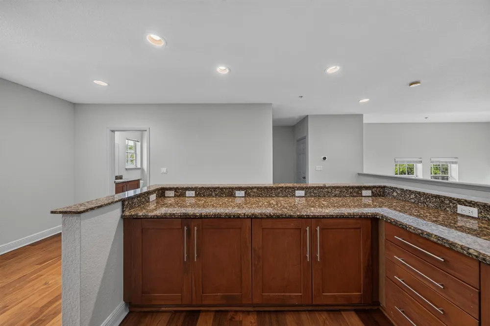 2700 NE 8th Avenue Wilton Manors, FL 33334