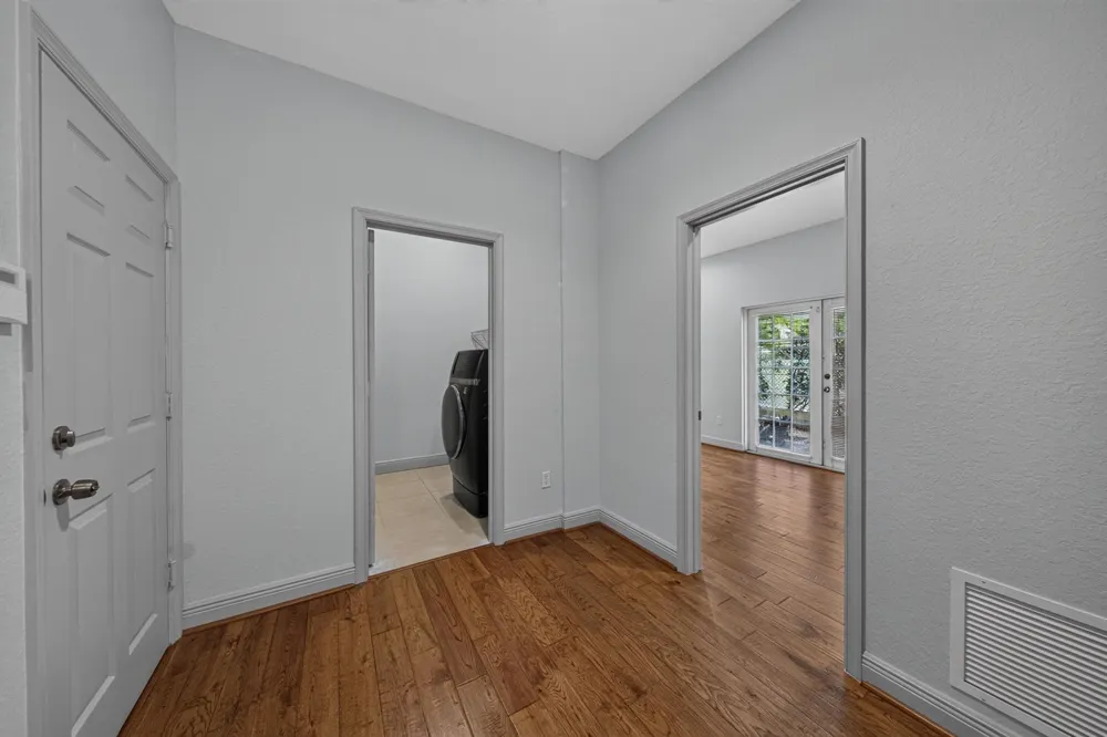 2700 NE 8th Avenue Wilton Manors, FL 33334