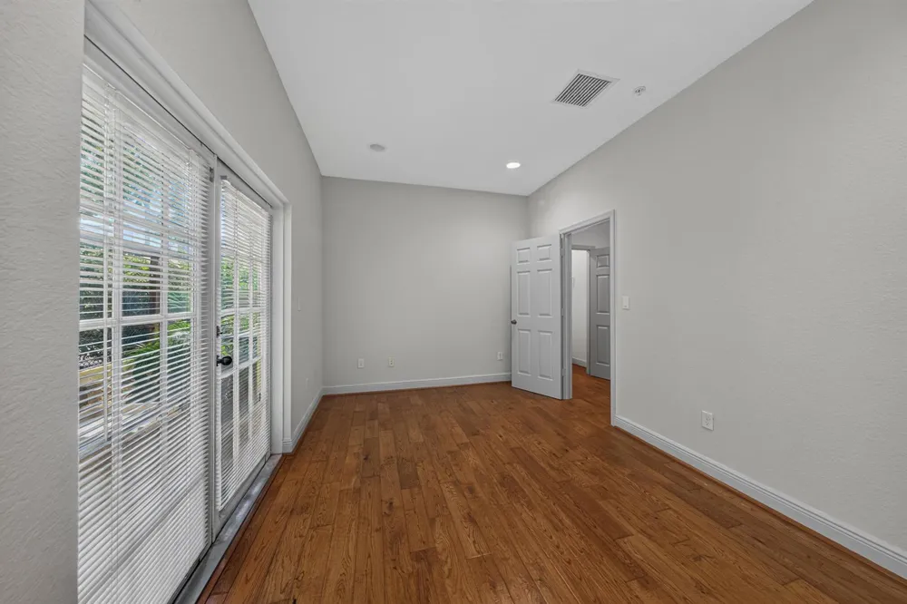 2700 NE 8th Avenue Wilton Manors, FL 33334