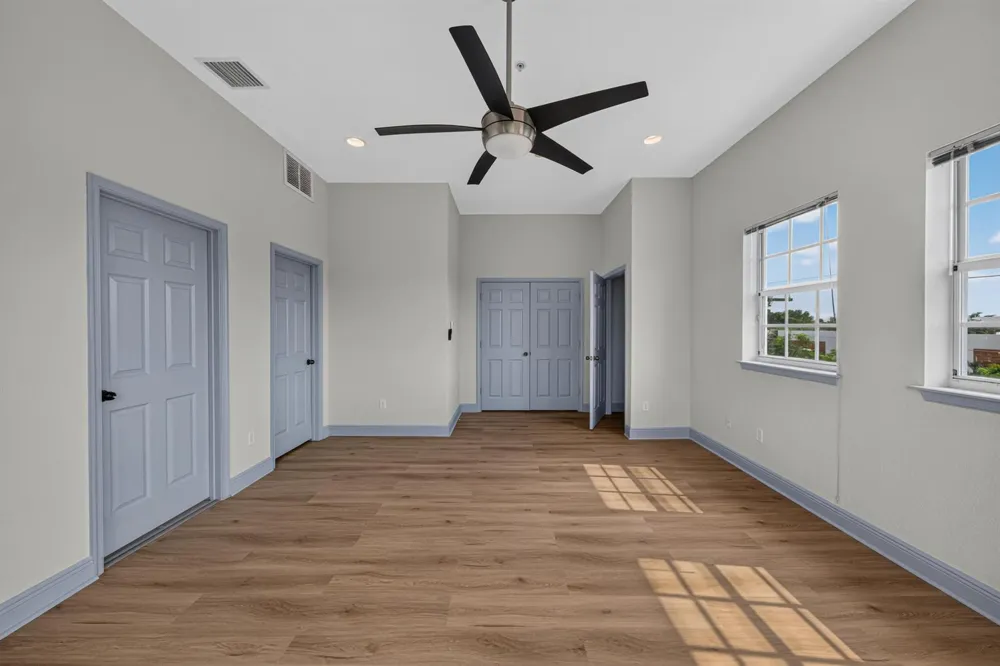 2700 NE 8th Avenue Wilton Manors, FL 33334