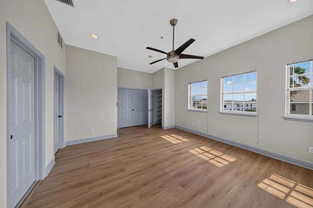 2700 NE 8th Avenue Wilton Manors, FL 33334