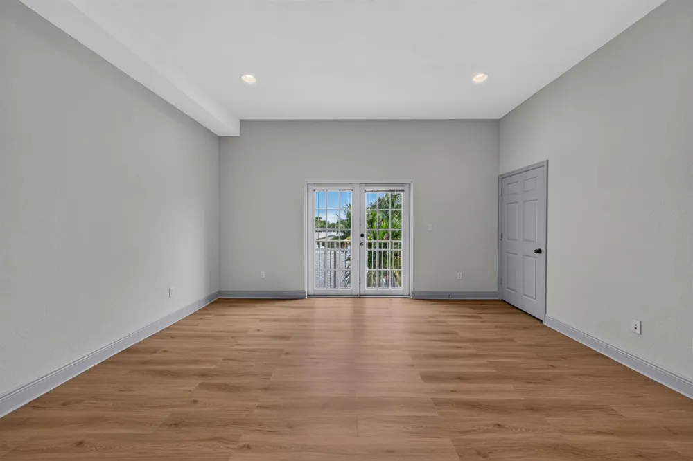2700 NE 8th Avenue Wilton Manors, FL 33334