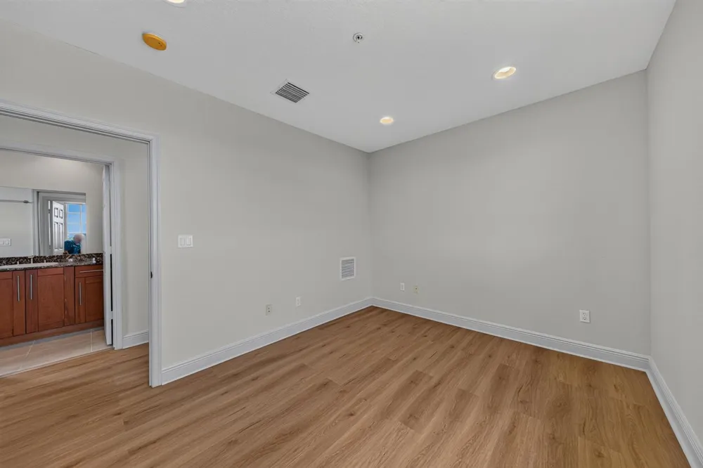 2700 NE 8th Avenue Wilton Manors, FL 33334