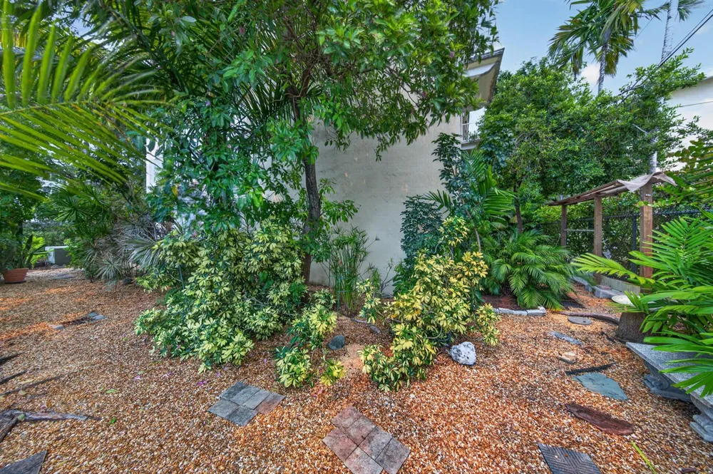 2700 NE 8th Avenue Wilton Manors, FL 33334