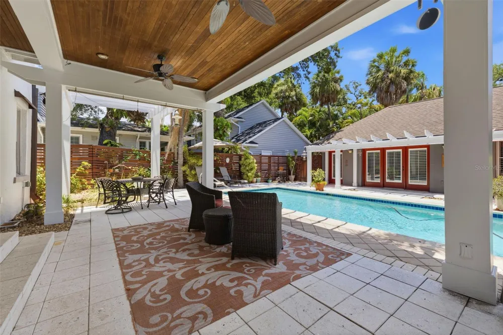 912 S FREMONT AVENUE Tampa, FL 33606
