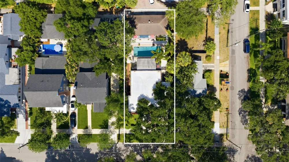 912 S FREMONT AVENUE Tampa, FL 33606