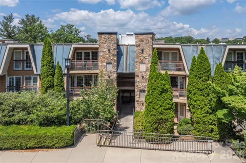 222 Bowling Park Road