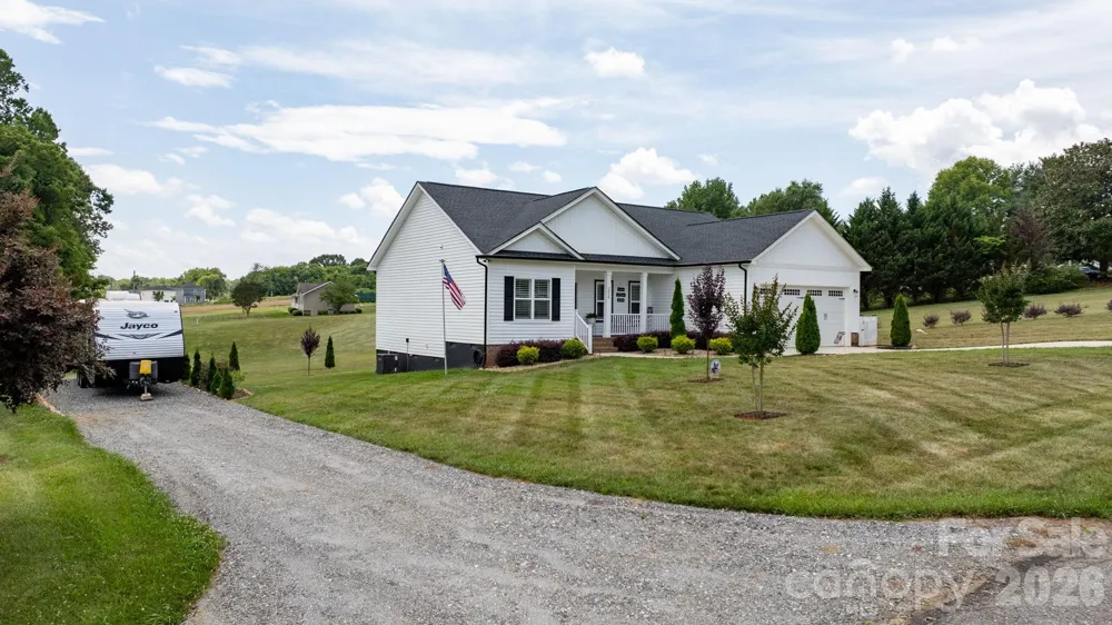 2026 Crestdale Lane Newton, NC 28658