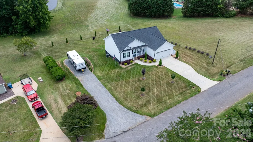 2026 Crestdale Lane Newton, NC 28658