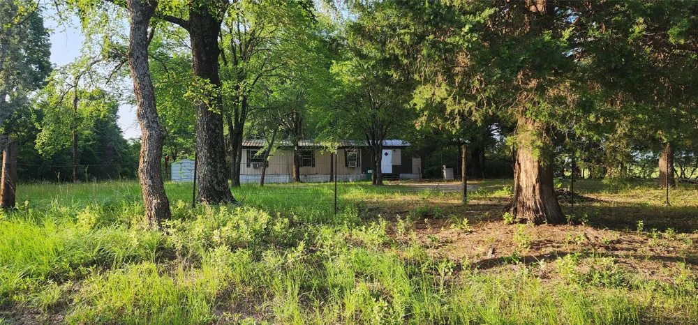 14598 County Road 1122 Athens, TX 75751