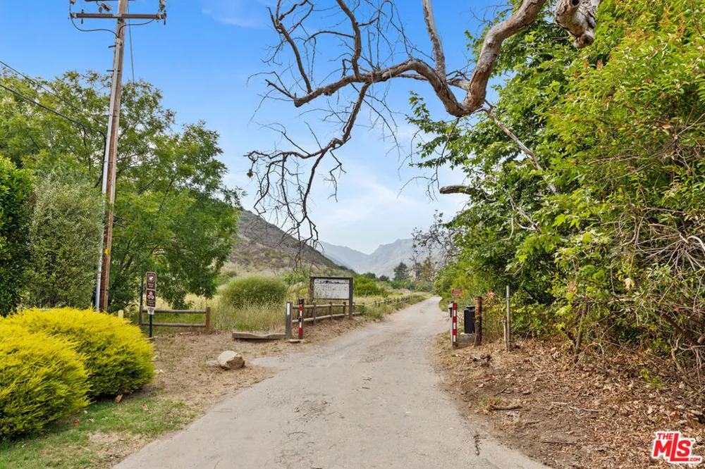 5737 Bonsall Drive Malibu, CA 90265