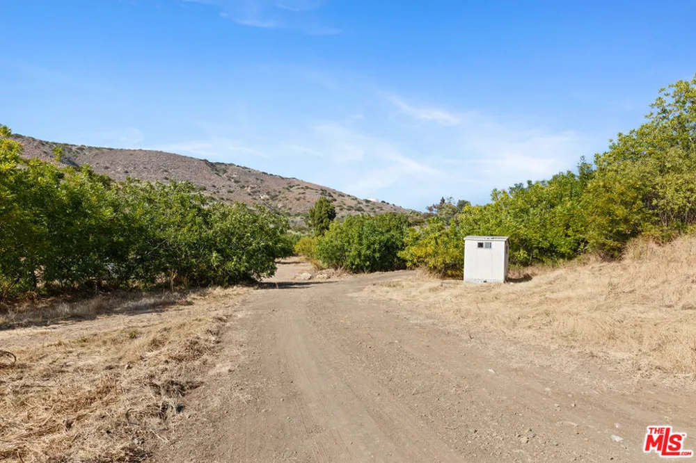 5737 Bonsall Drive Malibu, CA 90265