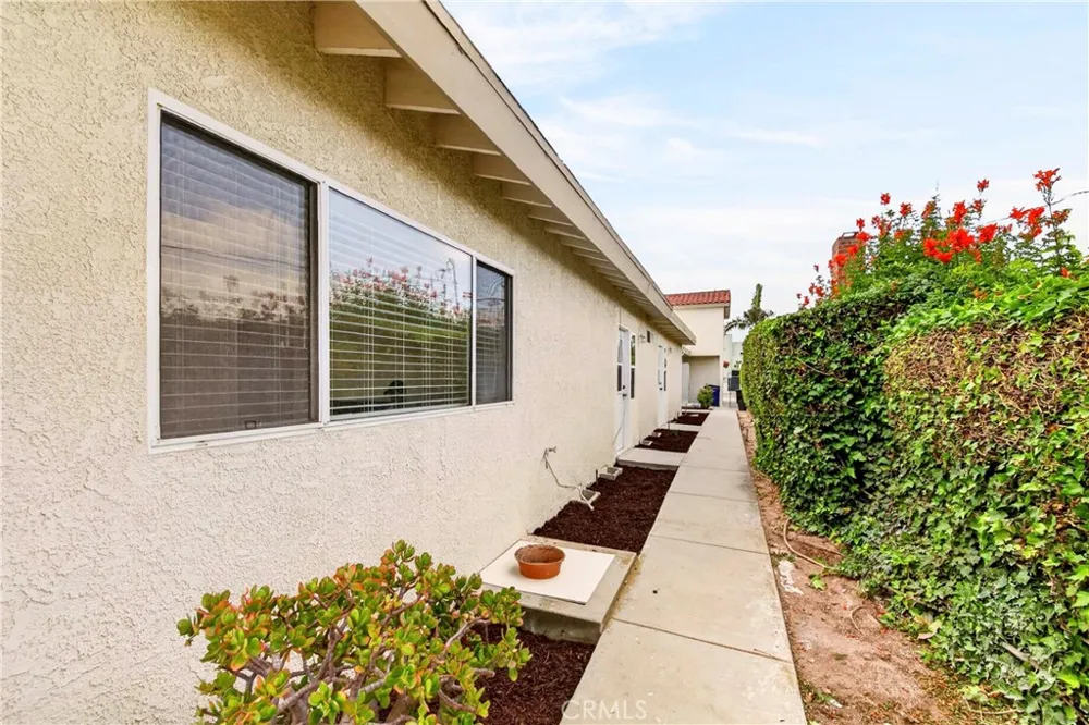 2033 W 231st Torrance, CA 90501