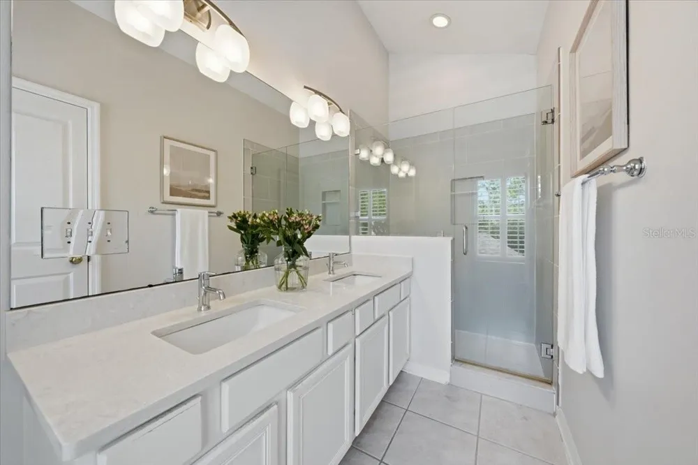 9530 W PARK VILLAGE DRIVE Tampa, FL 33626