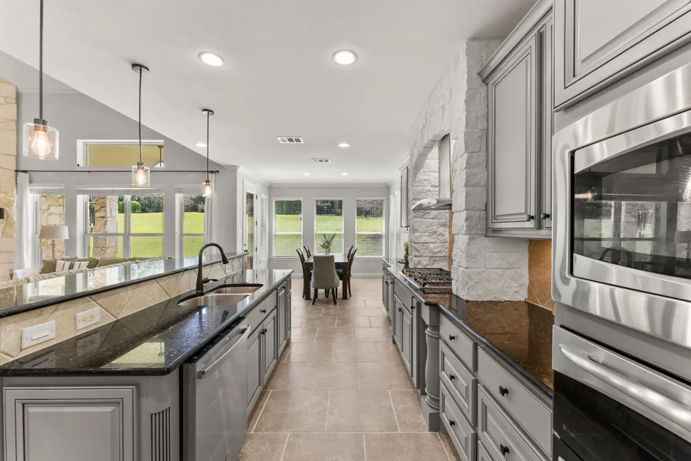 106 Princes Court Austin, TX 78738