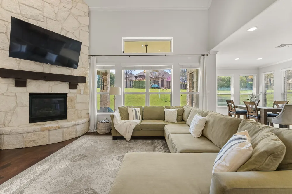 106 Princes Court Austin, TX 78738