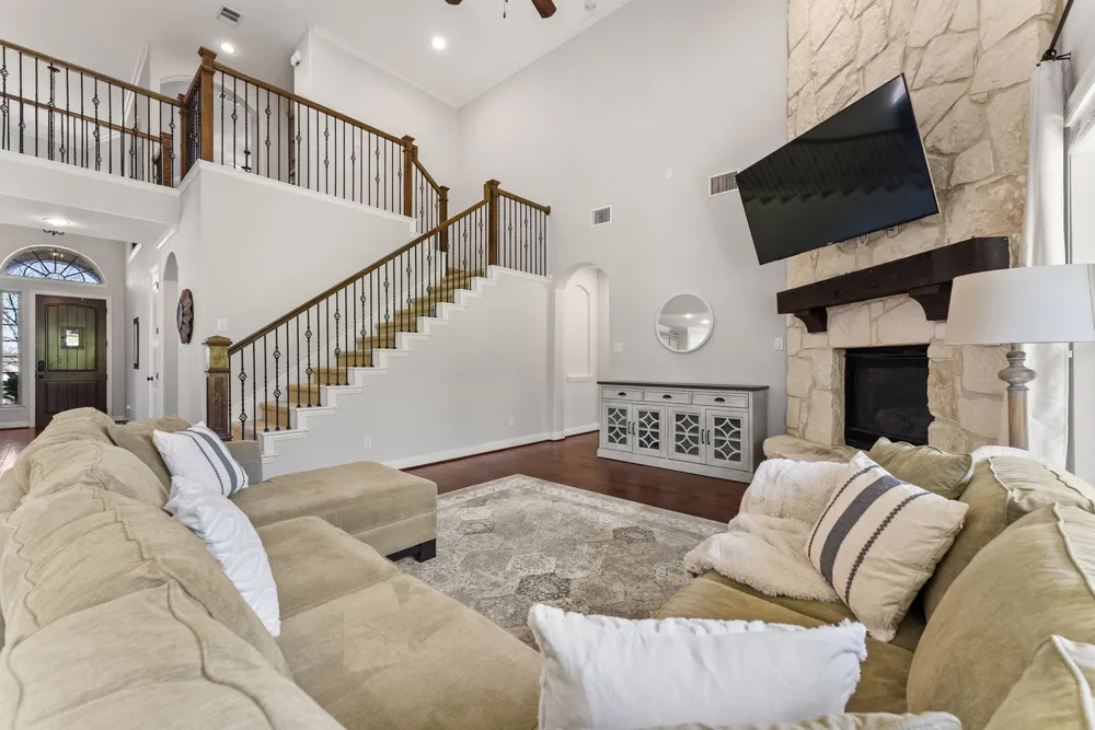 106 Princes Court Austin, TX 78738