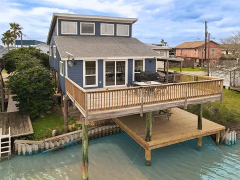 411 Galley Way