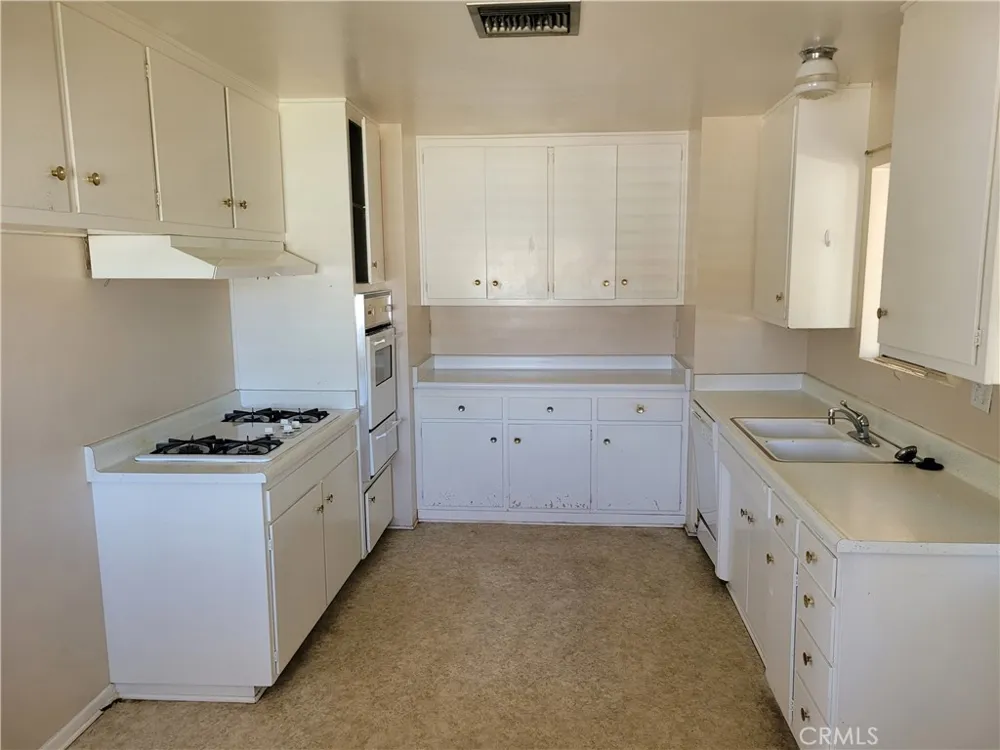 35005 San Carlos Yucaipa, CA 92399