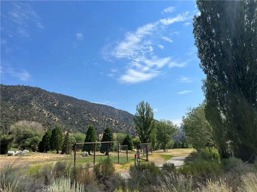 2608 Beechwood Way Pine Mountain Club, CA 93222