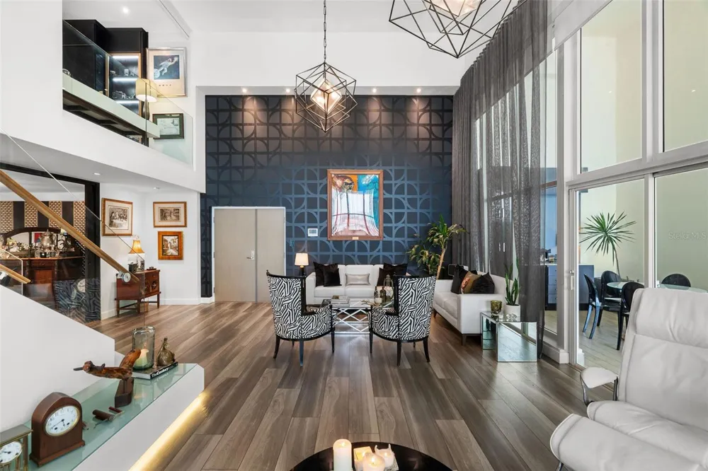 25 LUIS MUNOZ RIVERA #408 San Juan, PR 00901