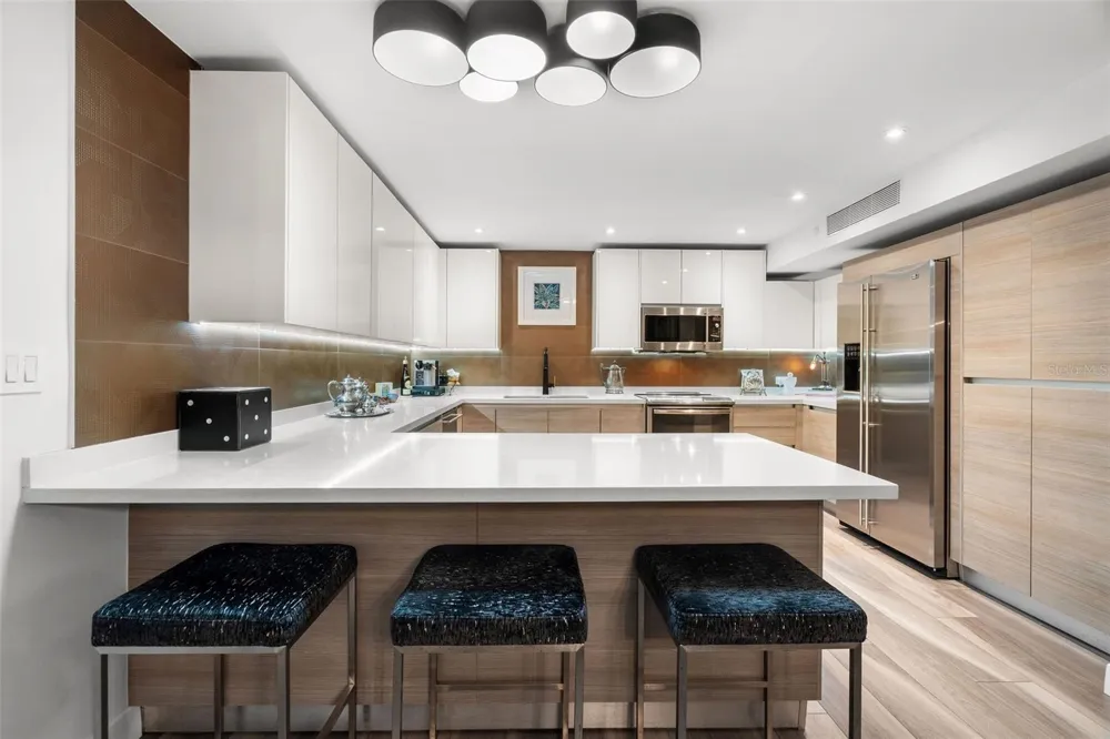25 LUIS MUNOZ RIVERA #408 San Juan, PR 00901