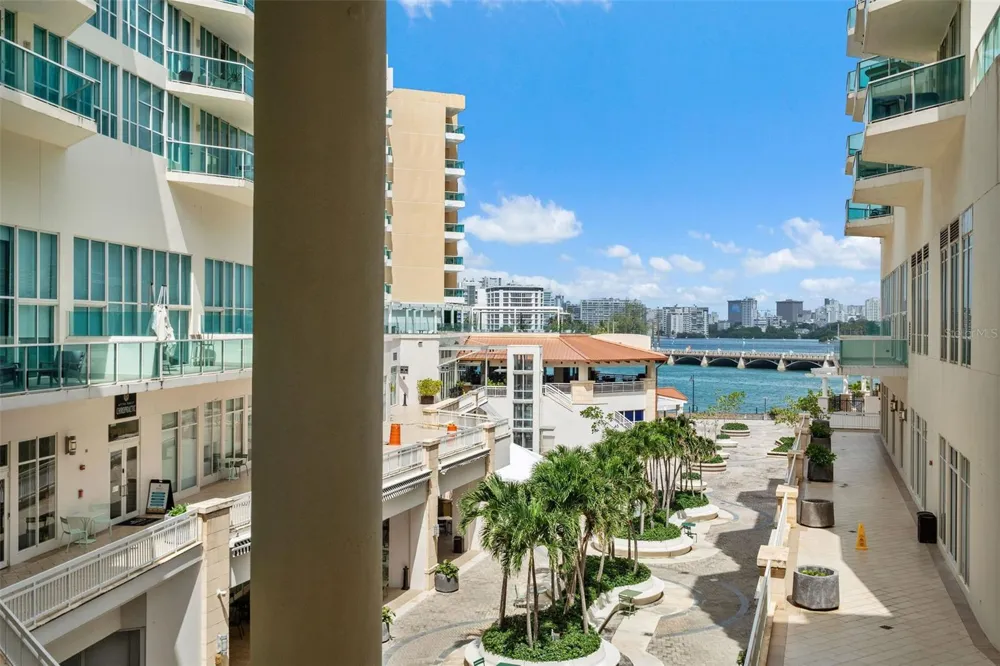 25 LUIS MUNOZ RIVERA #408 San Juan, PR 00901