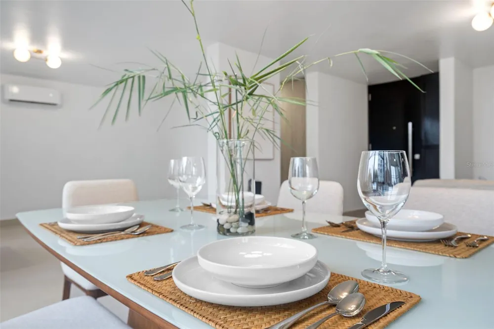 2 Condado Princess WASHINGTON #103 San Juan, PR 00911
