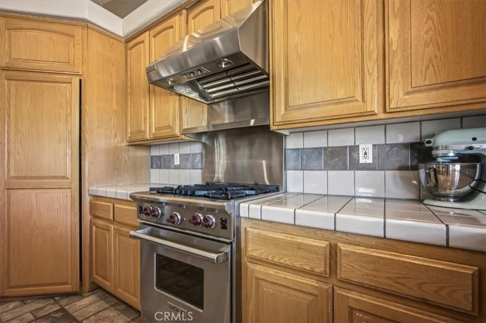 1397 Sierra Pinon Hills, CA 92372