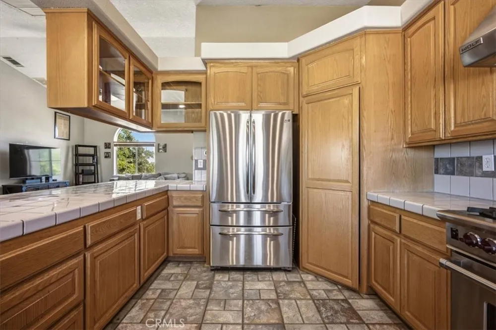 1397 Sierra Pinon Hills, CA 92372