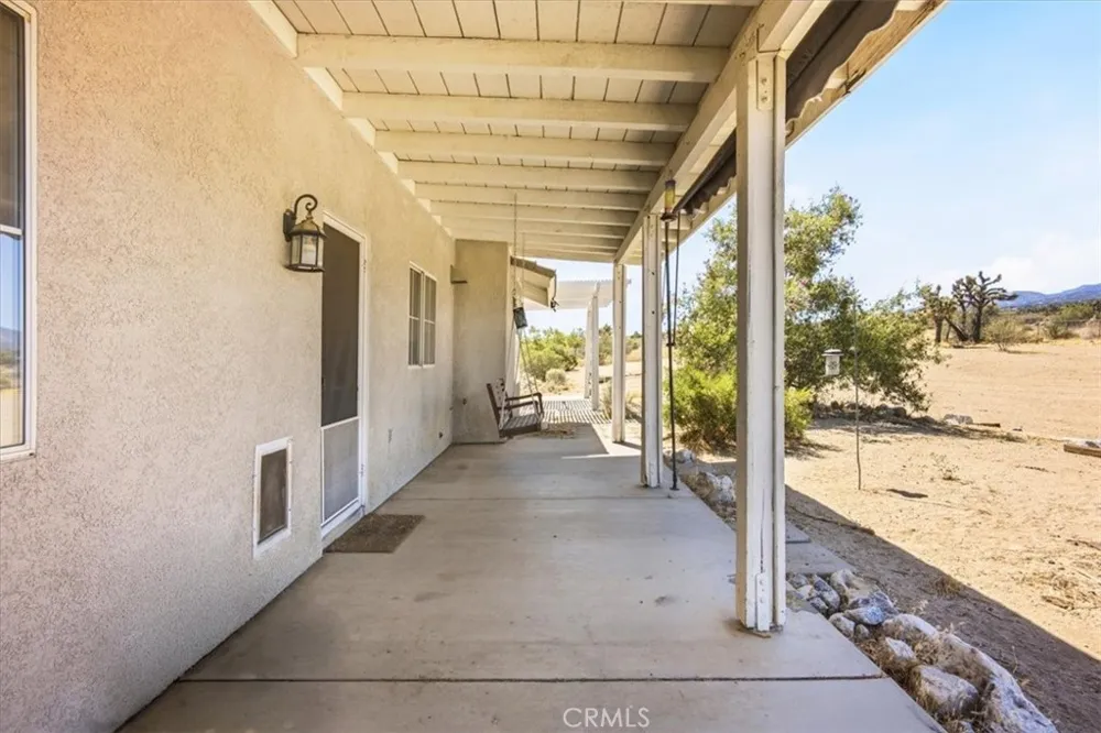 1397 Sierra Pinon Hills, CA 92372